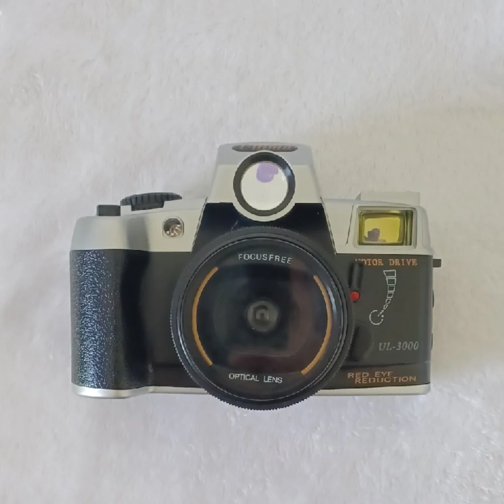 Ultima UL-3000 Black and Silver Camera